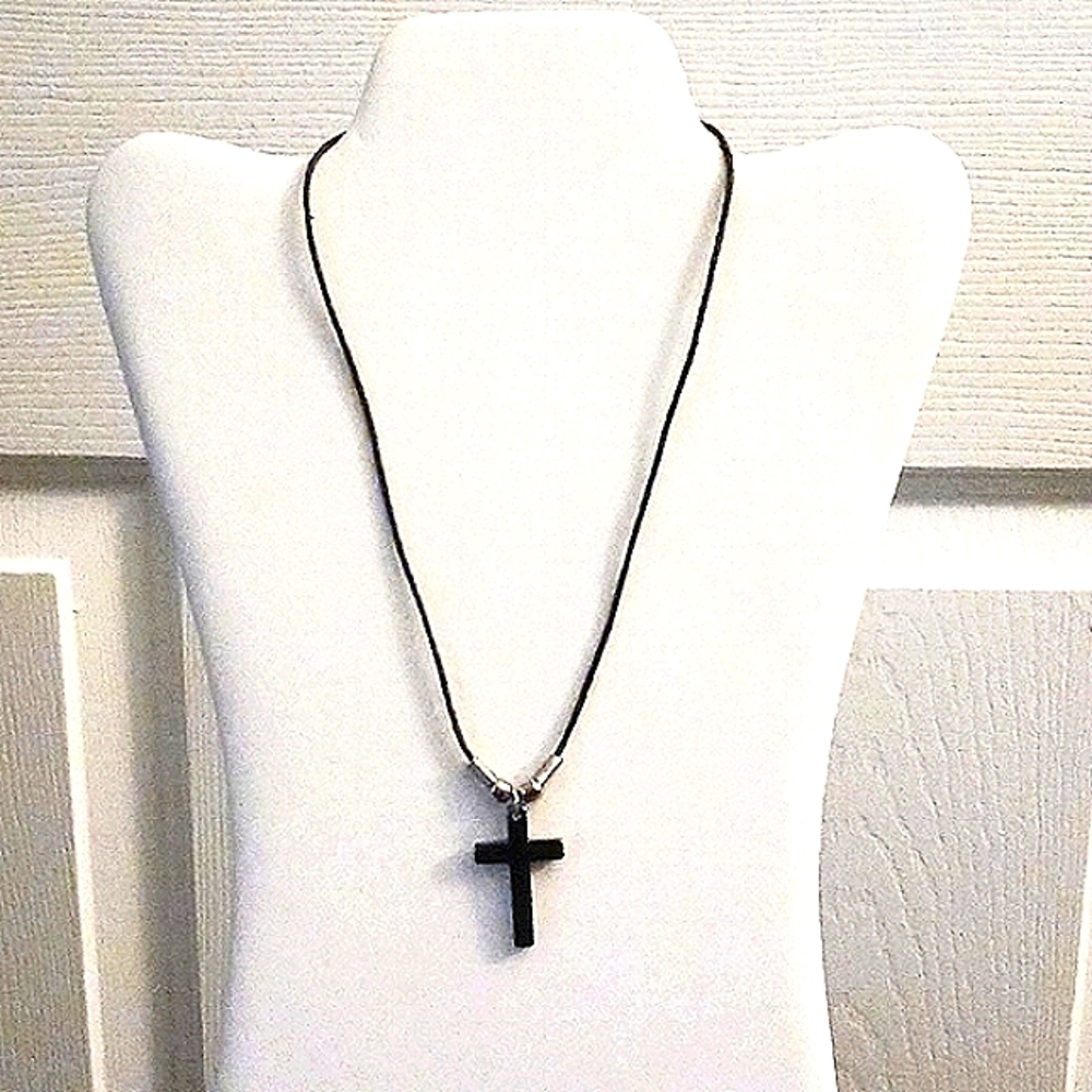 16" Pendant Cross ✝️ Necklace